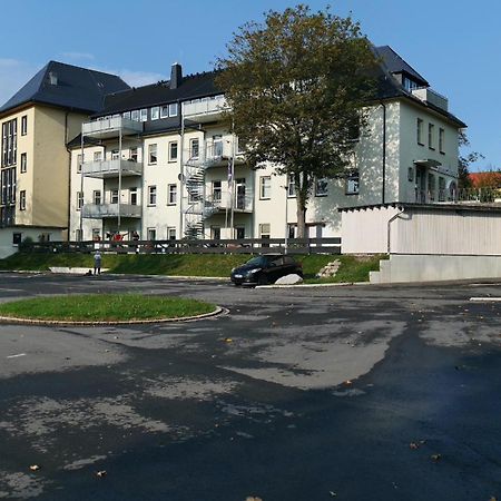 Wunderschoene Ferienwohnung Mit Balkon In Aue Eksteriør billede